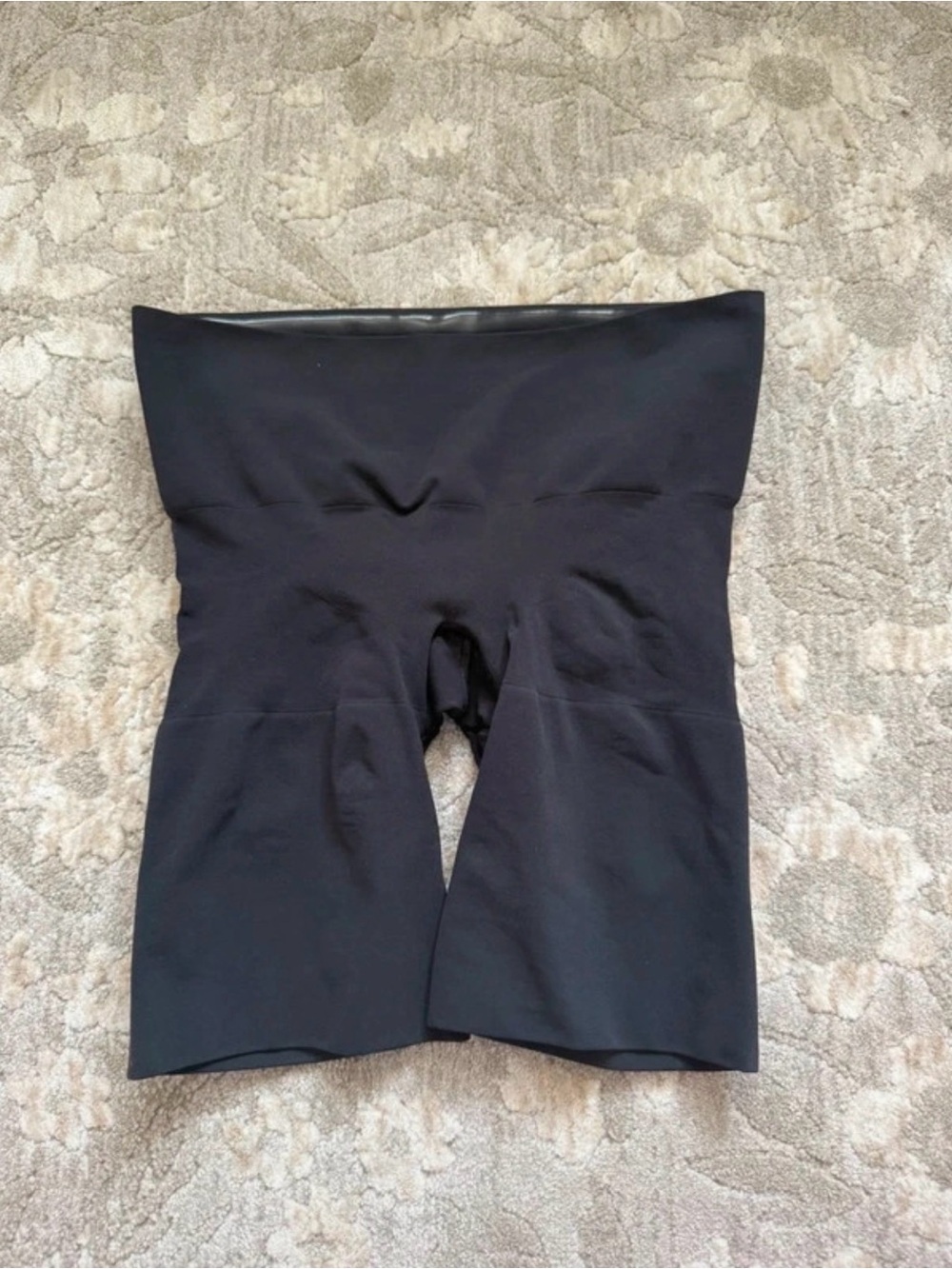NWOT Skims Black High-Waist Sculpting Shorts